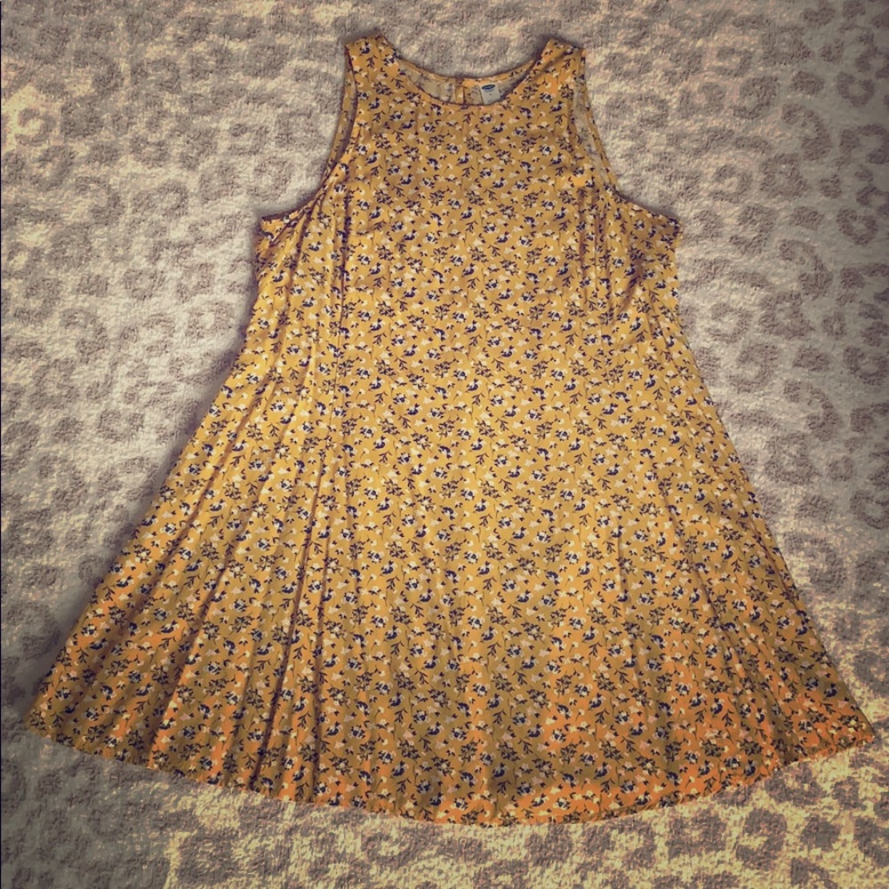 Old Navy yellow floral shift dress